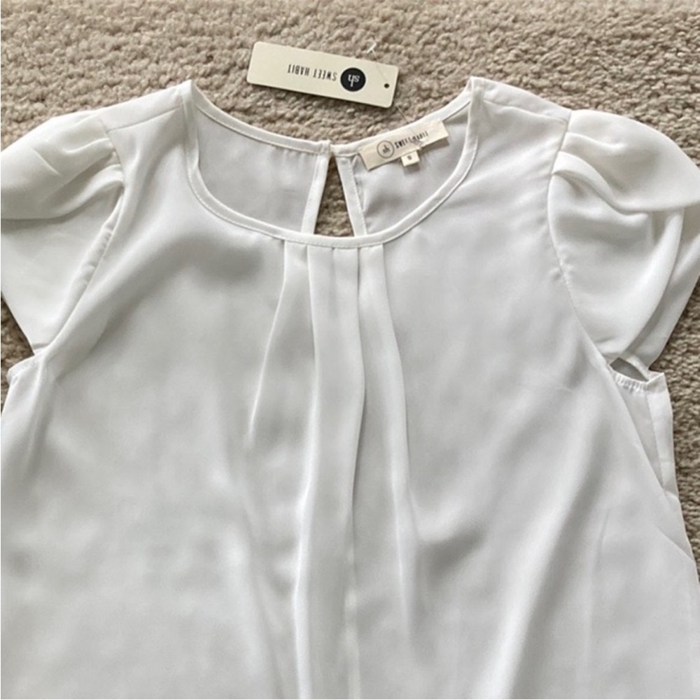 Creamy White Short Sleeve Blouse - Picture 3 of 10